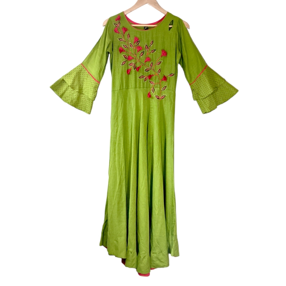 Vintage Whimsical Indian embroidered decal bell sleeve maxi dress slit shoulders
